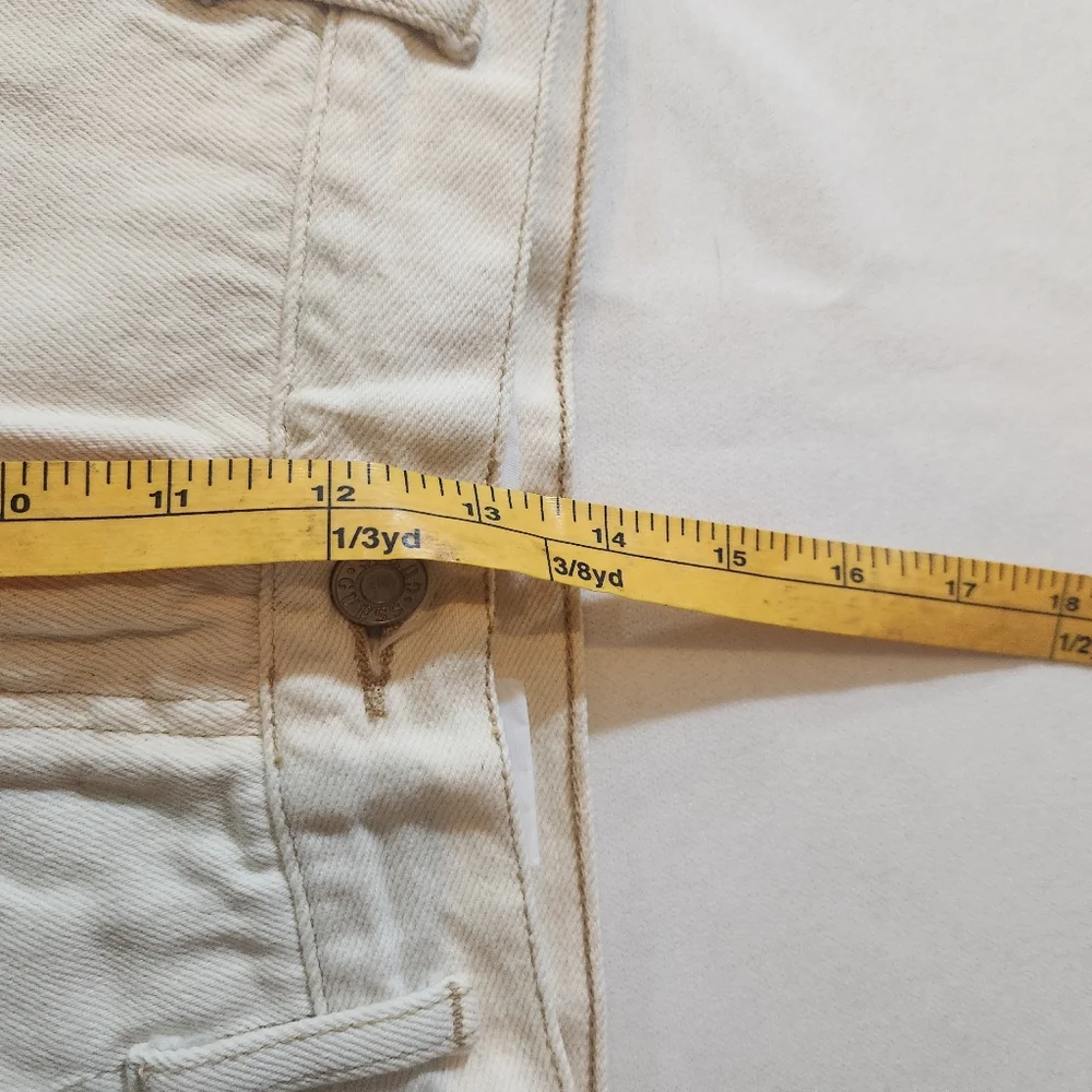 Vintage 90s Guess Ivory Women's Shorts‎ Size Medium